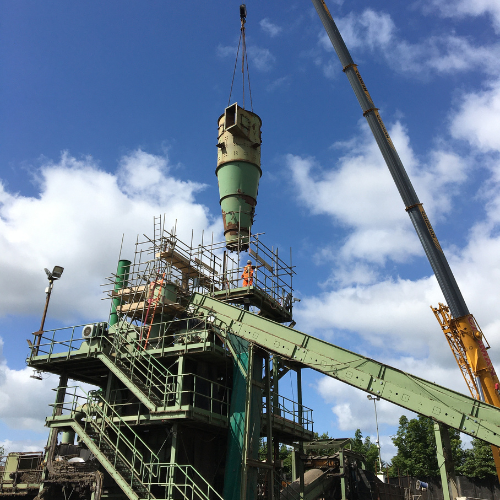 Stage 2 - Lifting cyclone out of car shreader